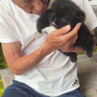 大切そうにぎゅっと抱いて…