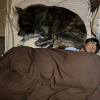 お兄ちゃん、首が…！