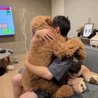 ギュッと抱きつくちくわちゃん