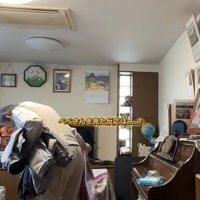 布をめくるお父さん2