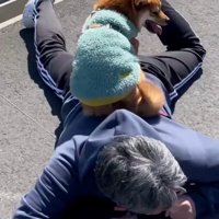 座りなおす姫ちゃん