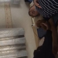 宙を見上げるパパ