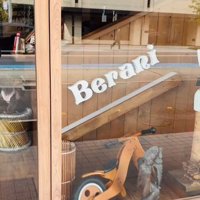 看板犬のジュプンちゃん＆ブンガちゃん