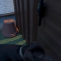 ゲート前で待機