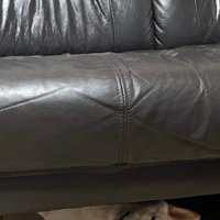 ソファーの下を見たら…