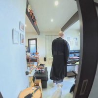 住職さんの後を追って…