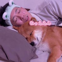 カップルに扮した2人