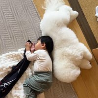 同じ寝姿のふたり
