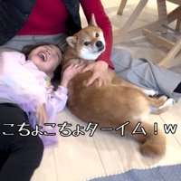 花子ちゃんと娘さんをこちょこちょ♪