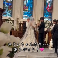 新郎新婦さんと犬