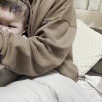 みいちゃんを膝に乗せたら…