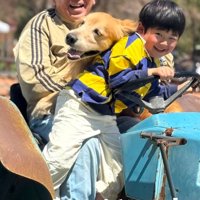 投稿主さん家族と大型犬