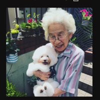 表彰された最後のツーショット「そっくり」