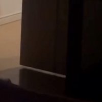 明かりのついた廊下