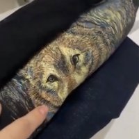 オオカミのイラストの服