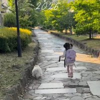 お散歩係は娘さん♡