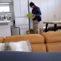 ちゃっかり足元に