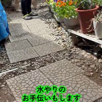 お花の代わりに水分補給♪