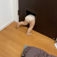 ジタバタする赤ちゃんに…