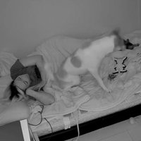 投稿主さんの腕の中へ！