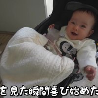 初めての水族館に興奮しきり