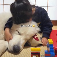 女の子もスキンシップ