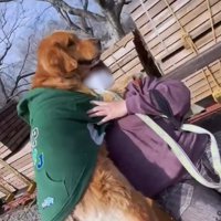 足の震えも止まらない…