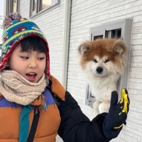 Taroちゃん用の窓かな？