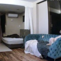 ソファに座ってテレビを観ていた！！