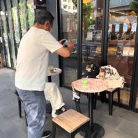 おじさんが近づいてきた