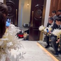 式場へ登場した中型犬%％スペシャルゲストのトロンくんが登場！