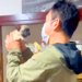 愛犬が亡くなり、ずっと元気がない父親→家族が内緒で『子犬』を飼った結果…涙あふれる『ふたりの記録』が46万再生「素敵なご家族」「泣いた」