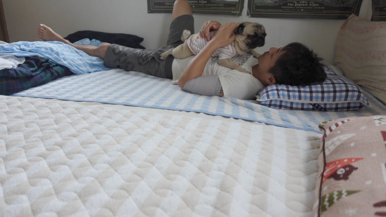 ナデナデして眠りへと誘う作戦
