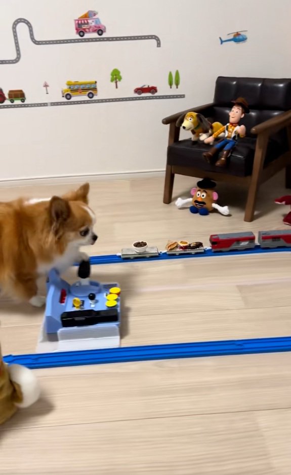 再びレバーを引くラピくん