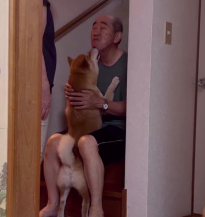 路地裏のカップル！？