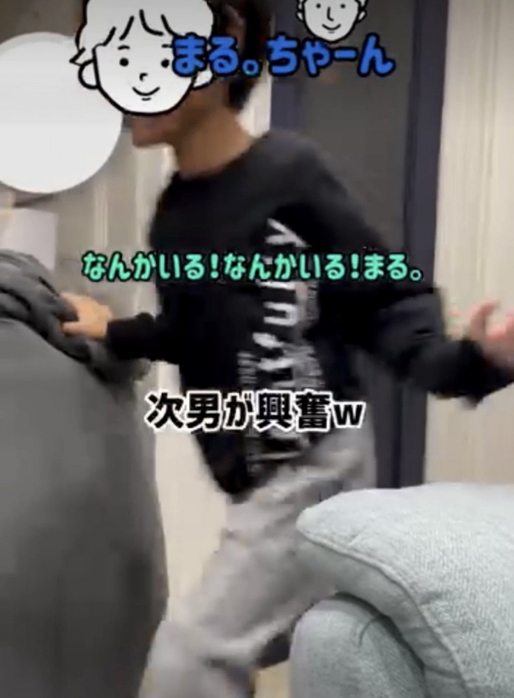 犬を呼ぶ子ども