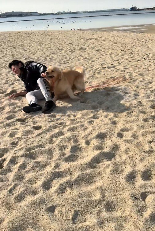 海辺でのハプニング6