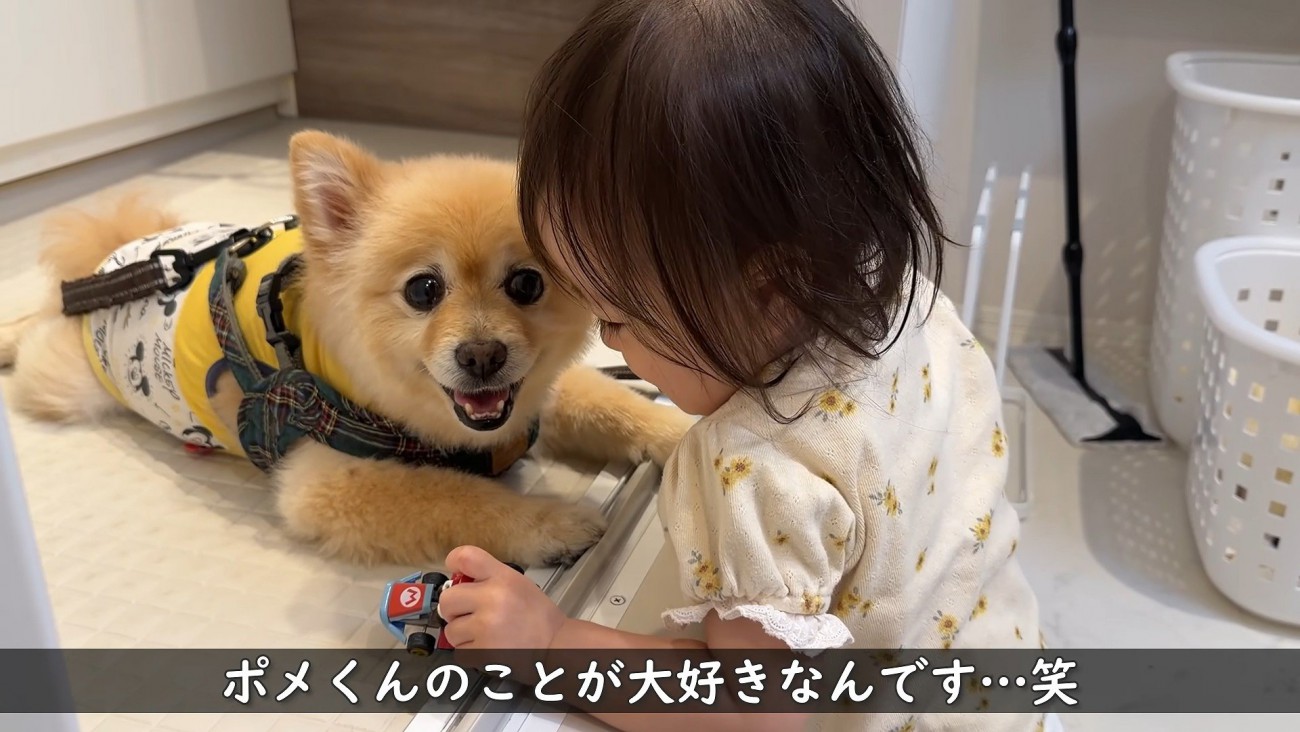 好きすぎてグイッと近づく女の子