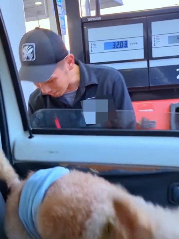 仕事に戻ろうとするスタッフさん