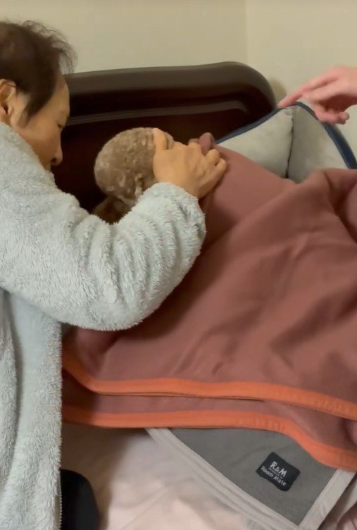 寝る前の茶々丸くんとおばあちゃん7