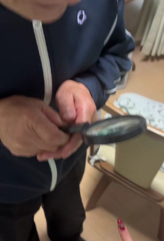 虫眼鏡でチェック！！