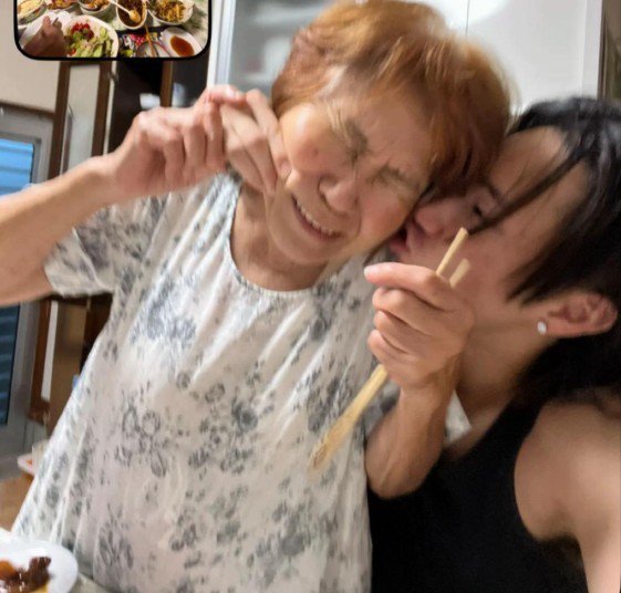 恋人同士のようにラブラブ♡