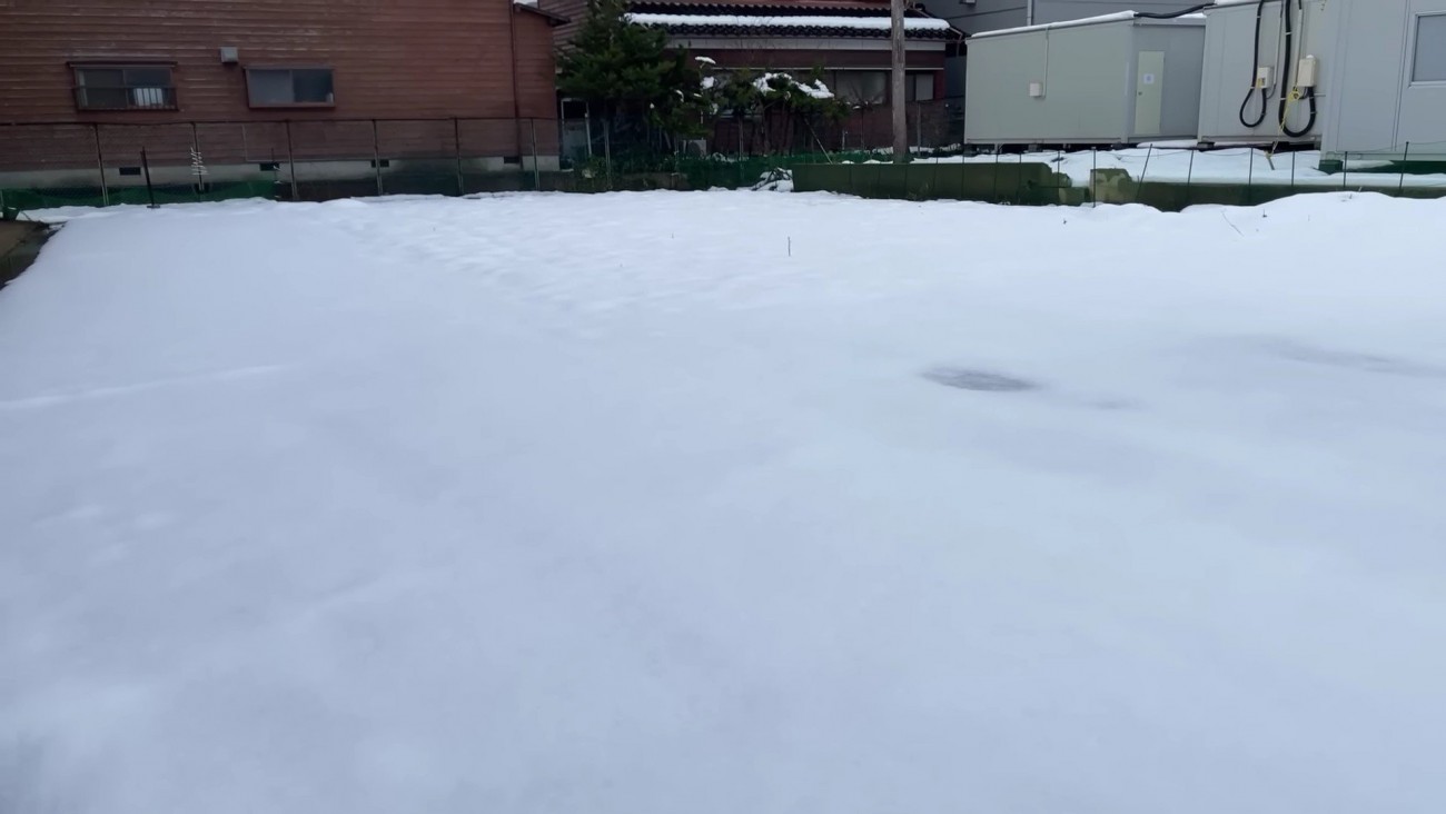 格好の雪遊び日和
