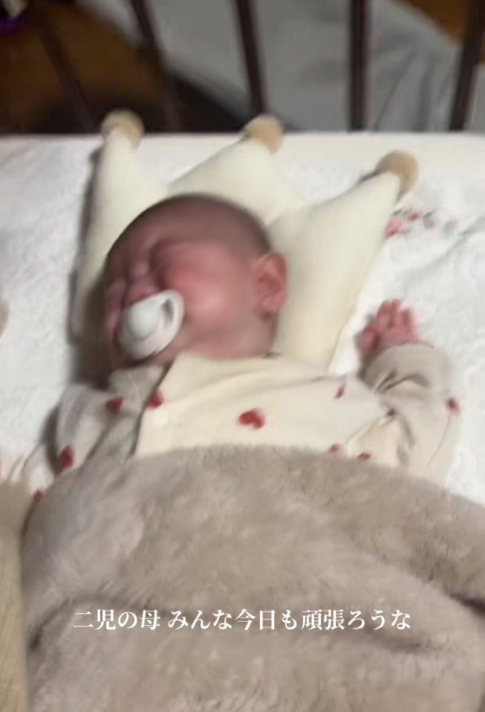 大泣きし出した赤ちゃん