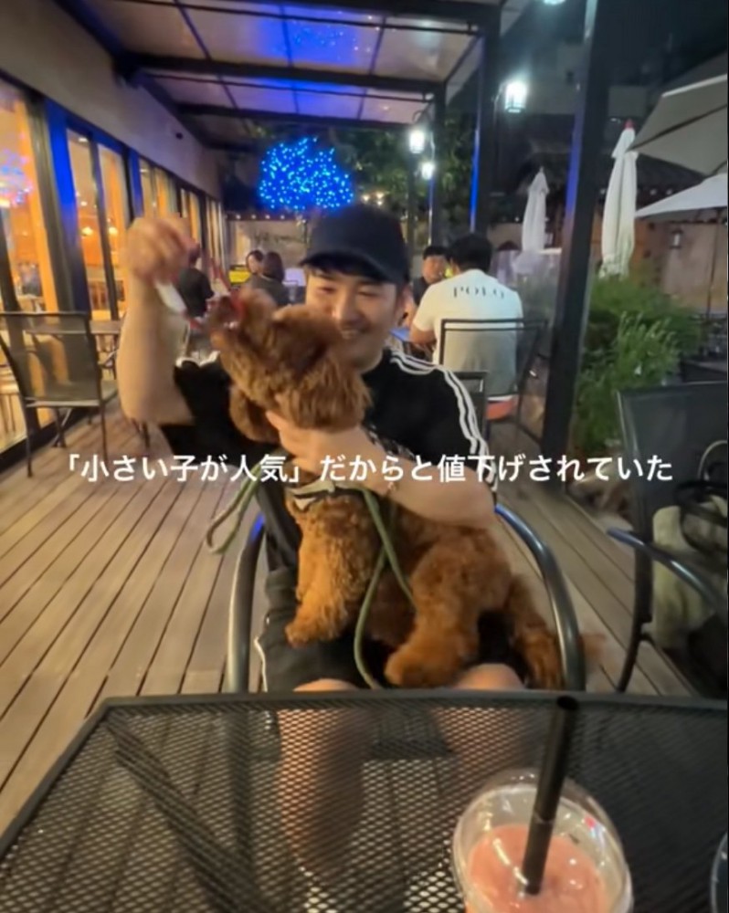 膝の上で遊ぶノアくん2