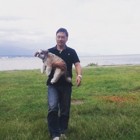 犬を抱っこすることも、しつけには大切なことです