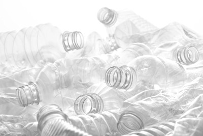 空のペットボトル