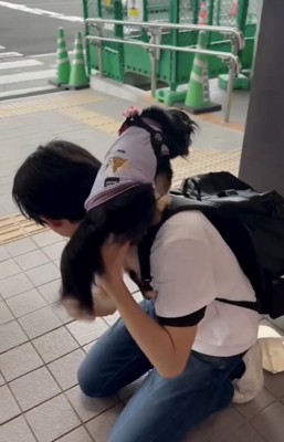 「おかえりぃぃ」