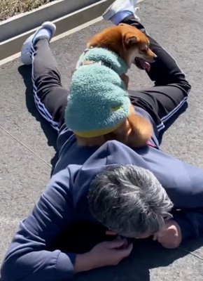 座りなおす姫ちゃん