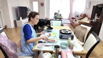 本当の家族の食卓のよう